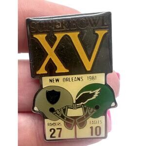 Super Bowl 1981 XV New Orleans Raiders 27 Eagles 10 Vintage Tack Pin